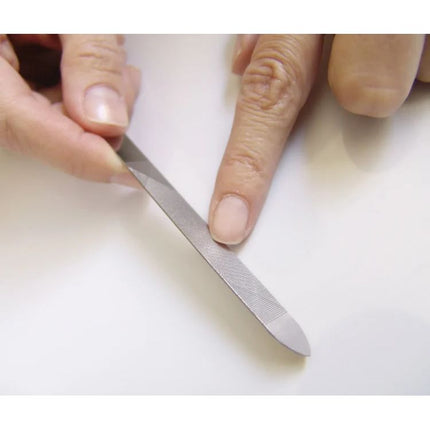Seki Edge Nail File with Pusher (SS-402)