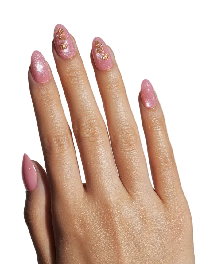 Celebritytips Pose By the Beach Chair Press On Nails
