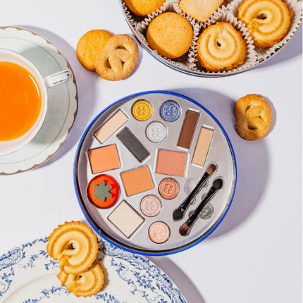 Kara Royal Dansk® Cookie Tin Creative Beauty Palette