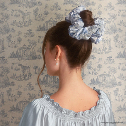 kitsch Bridgerton x Kitsch Satin Pillow Scrunchies® in Toile in Bloom