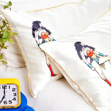 kitsch x Wonder Woman Satin Pillowcase in Believe in Wonder - King