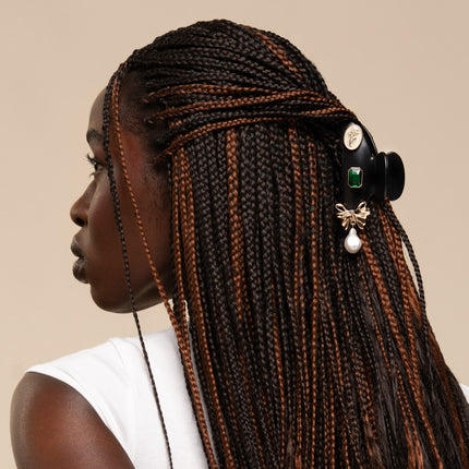 kitsch KitschPop™️ Curved Claw Clip & Charms in Vintage Black