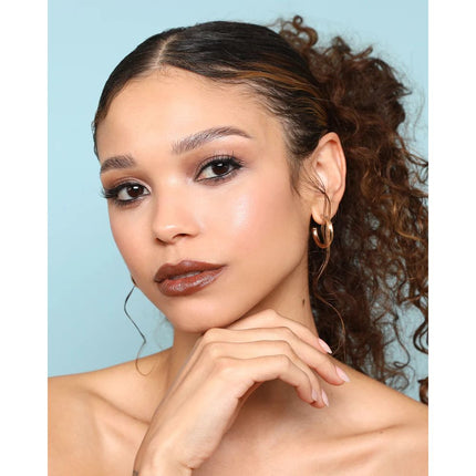 Moira Chic Satin Lipstick