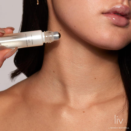 Sarah Maxwell Beauty liv:1 Luxury Perfumed Oil