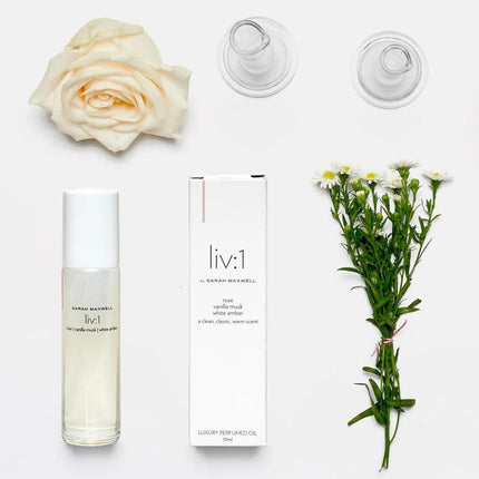 Sarah Maxwell Beauty liv:1 Luxury Perfumed Oil