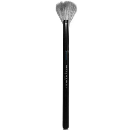 Sarah Maxwell Beauty The Launder Brush