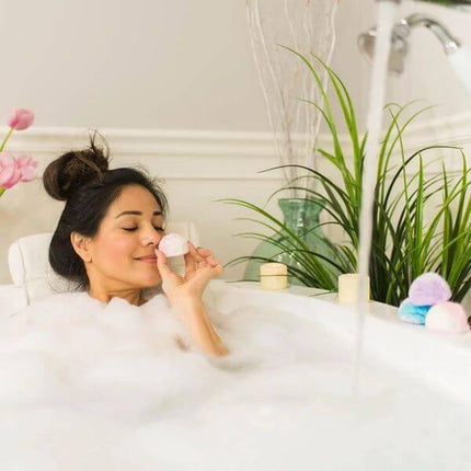 Nectar Bath Treats Lychee Hibiscus Bubble Bath Scoop Sundae