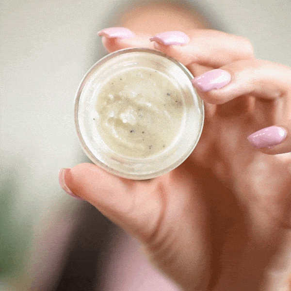 Strawberry Vegan Sugar Lip Scrub Nectar Swatch